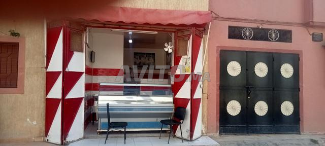 سلام عليكم عندي ساروت للبيع بحي السلاوي سيدي قاسم 