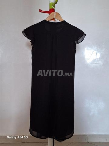 Robe noire H&M, taille 36, bon état