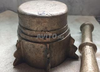 مهراز قديم جدا  نحاس خالص