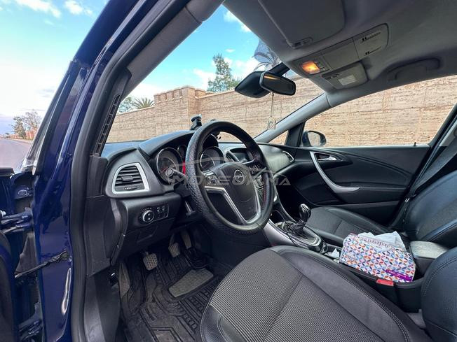 Opel Astra Diesel Manuelle 2014 à Marrakech
