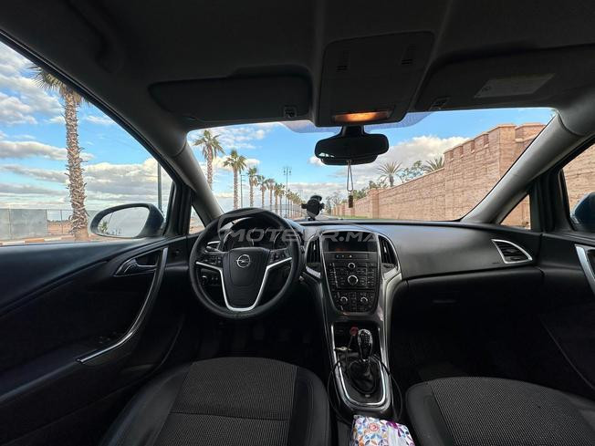 Opel Astra Diesel Manuelle 2014 à Marrakech