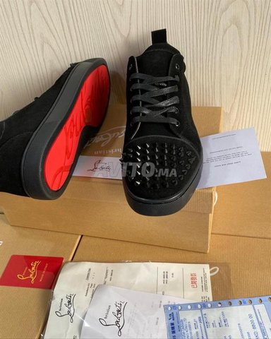 LOUBOUTIN CHAUSSURES NEUF NOIR 