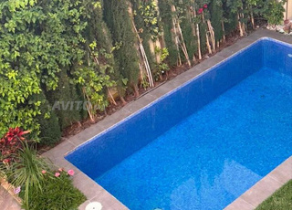 SUPER VILLA MODERNE A VENDRE À DAR BOUAZZA 