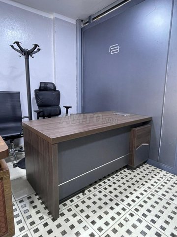 Bureau Présidentiel  Importation – Clé en Main