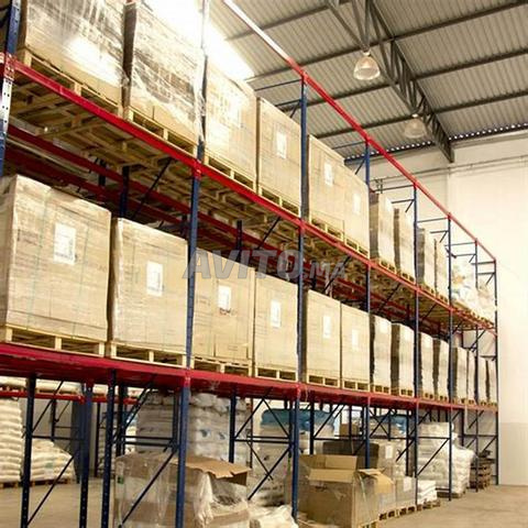 Rayonnage mi-lourd et lourd idéal pour stocker Tü