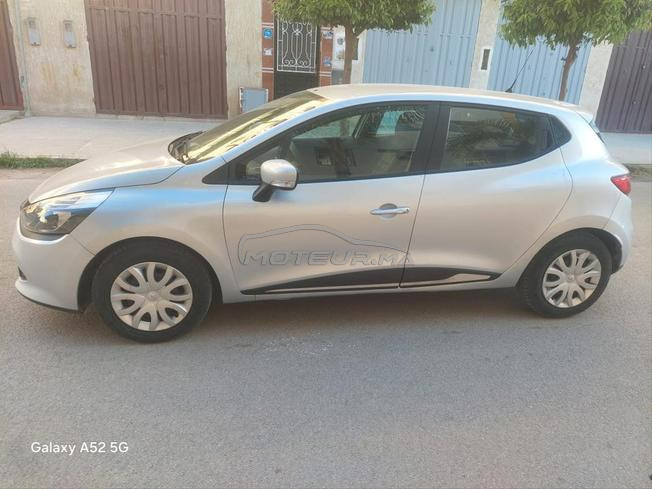 Renault Clio Essence Automatique 2016 à Fès