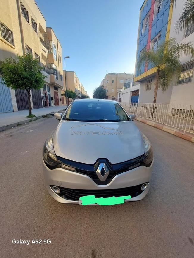 Renault Clio Essence Automatique 2016 à Fès