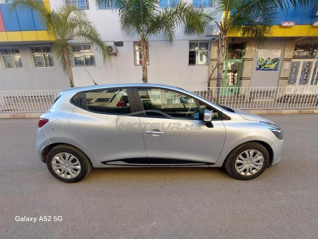 Renault Clio Essence Automatique 2016 à Fès