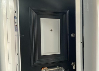 Porte blindée contemporaine