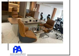 MOBILIER DE BUREAU \ table de réunion \ fauteuil