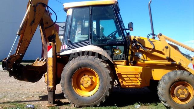 JCB 3CX à vendre à assilah 