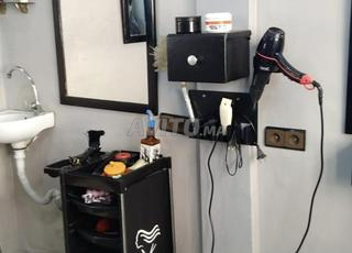 Salon de coiffure équipé