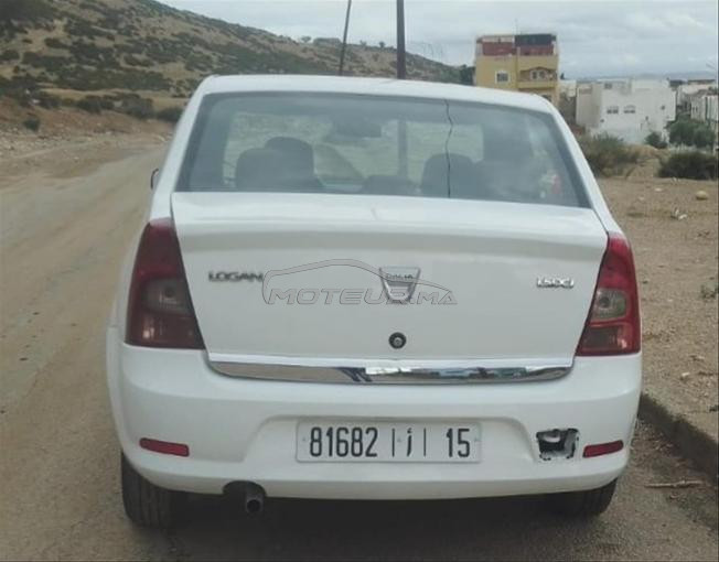 dacia logan modèle 2011 en bonne état 