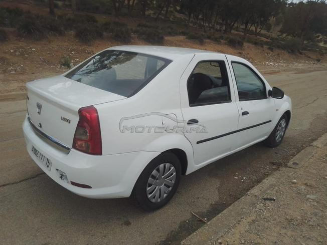 dacia logan modèle 2011 en bonne état 