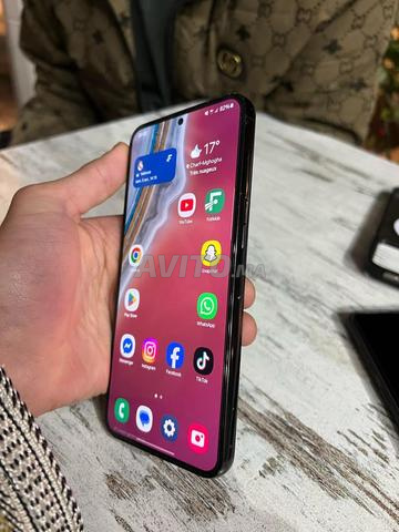 Samsung s23 plus 256 go 8 Ram - 2