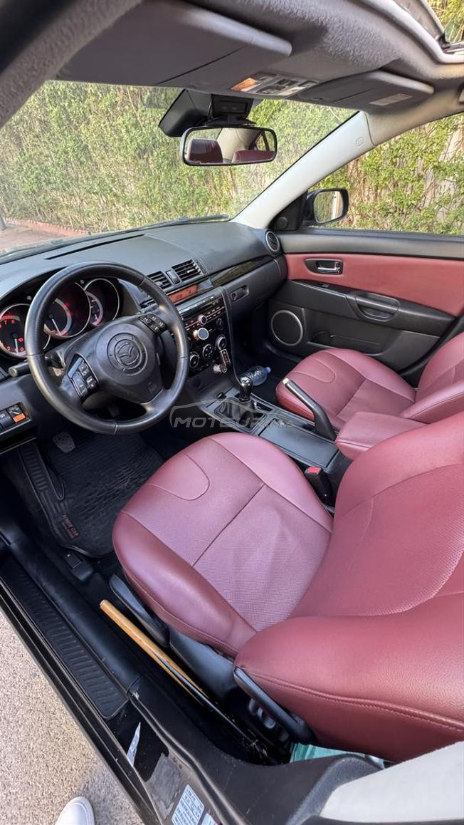 Mazda 3 USA finishing, full options.