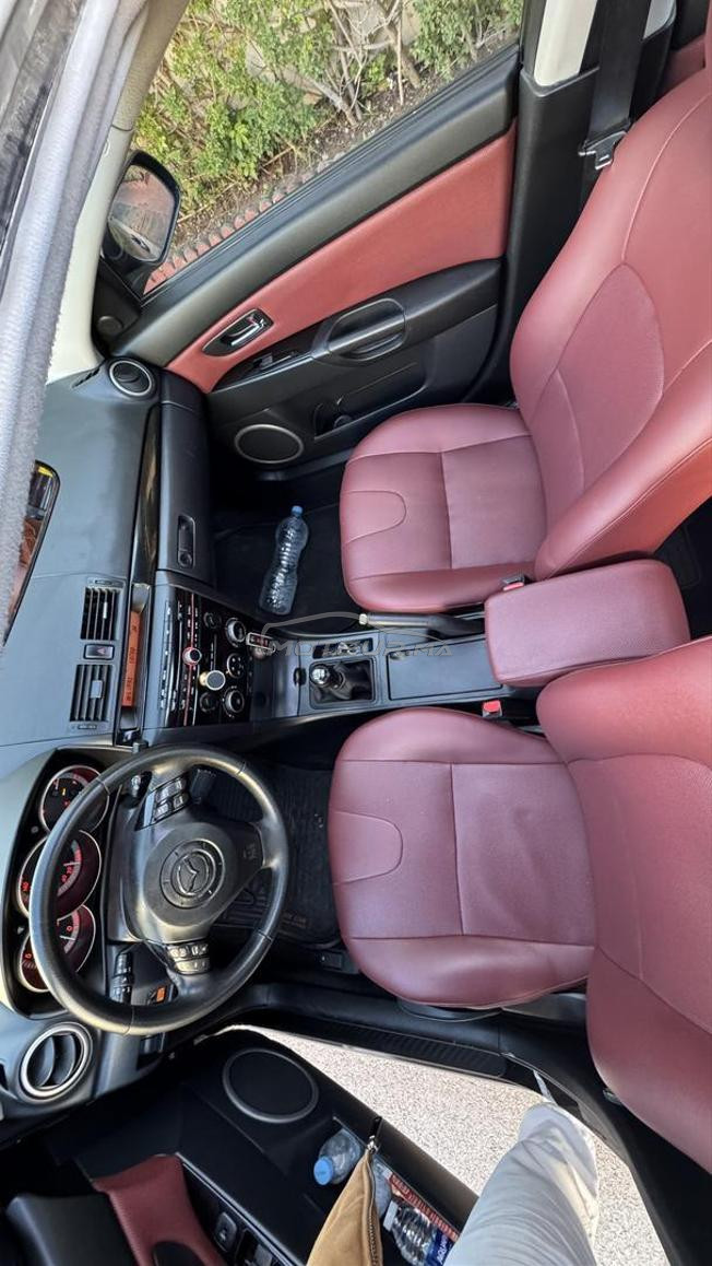 Mazda 3 USA finishing, full options.