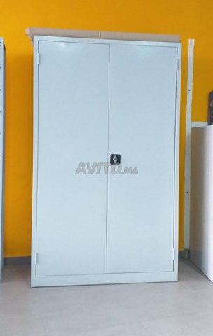 Armoire Métallique Haute – Rangement Sécurisé