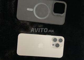 iPhone 15 Pro Max pour la vente