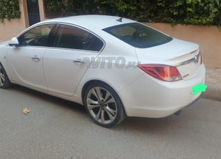 Opel Insignia Diesel Automatique 2010 à Safi