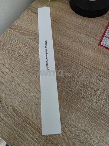 Montre connectée Samsung Watch 7 dans carton fermé