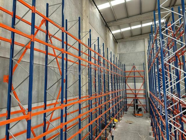 Pro du rayonnage, proche de vos besoins