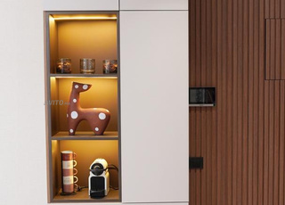 Studio meublé à louer – 5e étage avec vue mer