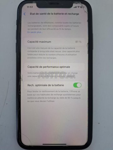 Iphone XR APPLE Noir 64 gb 