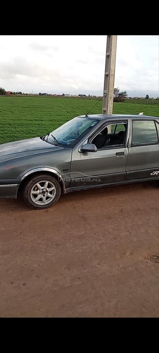 Renault 19