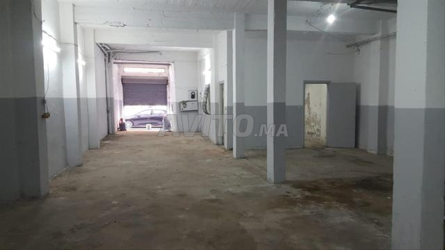 Vente de 2 locaux commerciaux titrés 