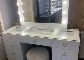 Coiffeuse avec miroir  مرايا هوليوود