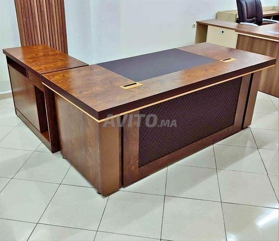 مكتب عمل احترافي بجودة عالية وراحة لا مثيل لها