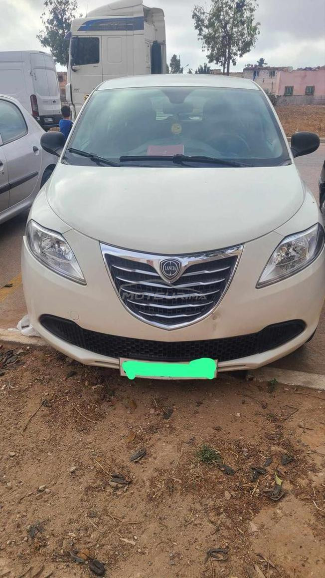 Lancya  model 2014 cart grise  143 alf  mazot