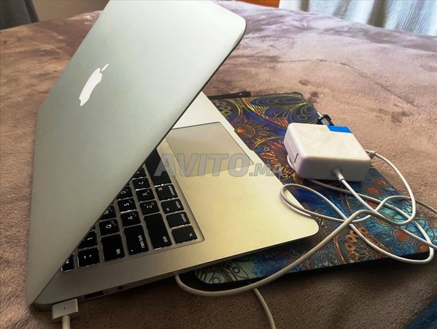 MacBook Air Mac OS Monterey 12.7.6 