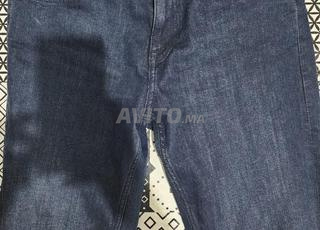 3 jeans neufs
