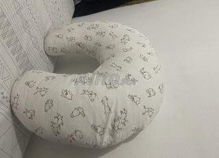وسادة مساعدة Coussin d'allaitement ikea