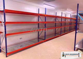 Rayons métalliques de stockage