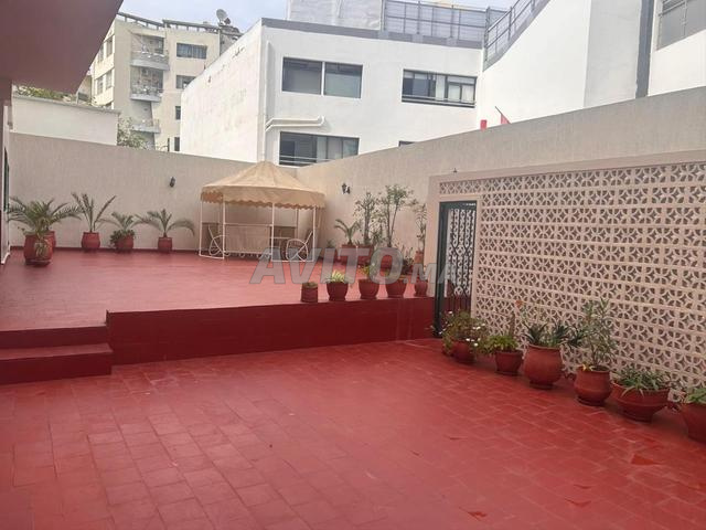 Appartement à vendre 275 m² à Casablanca - 2