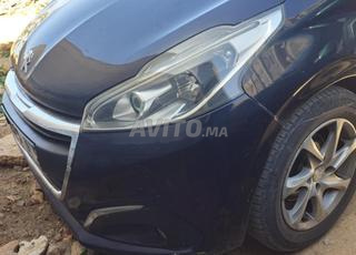 Peugeot 208 Diesel Manuelle 2019 à Fès