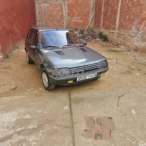 Peugeot 205 Essence Manuelle 1992 à Meknès