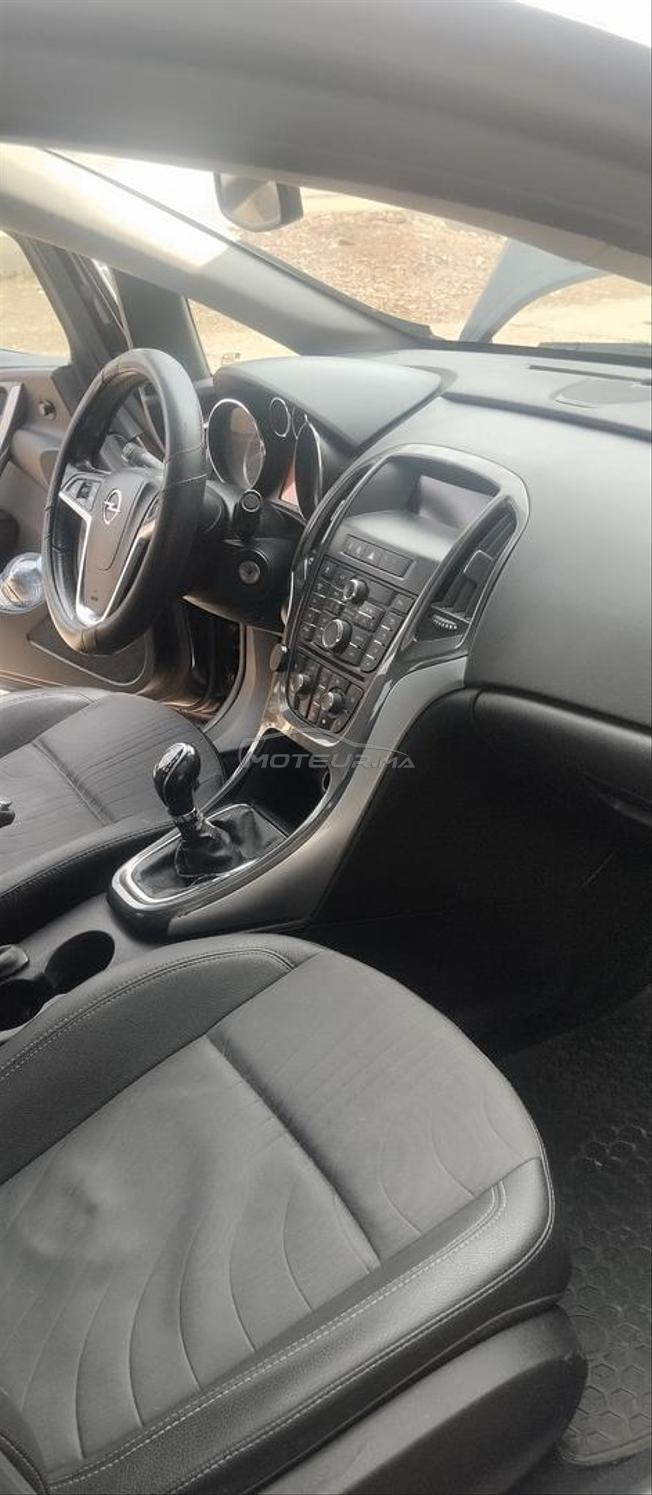 OPEL ASTRA COSMOS.Modele 11/2014