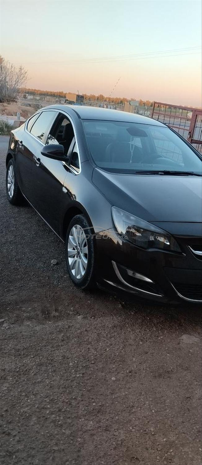 OPEL ASTRA COSMOS.Modele 11/2014