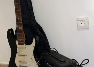 Guitare Electric et Enceinte 