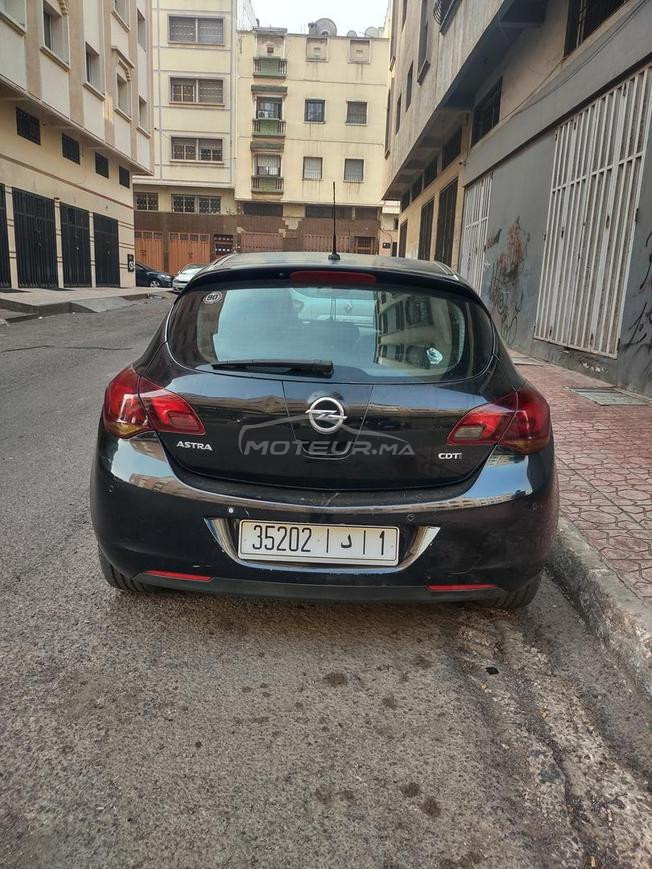 Opel Astra Diesel Manuelle 2011 à Casablanca