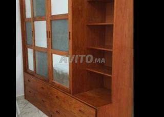 Placard de vêtements 