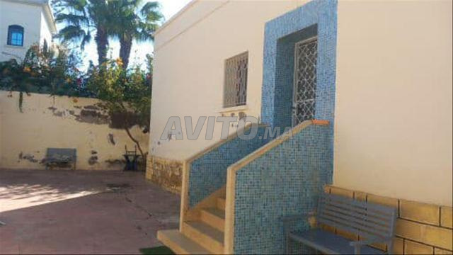 Villa emplacement stratégique avec grand jardin - 2