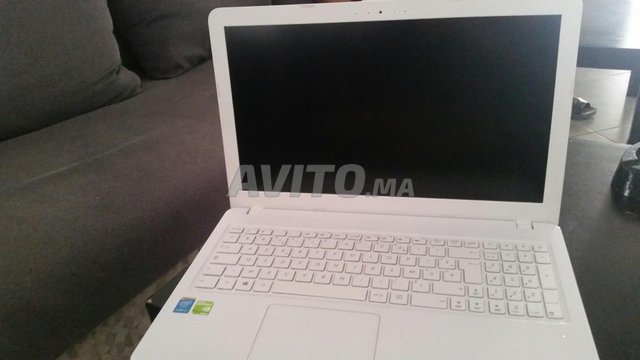 Asus i3 500 GB / 8GB ram 