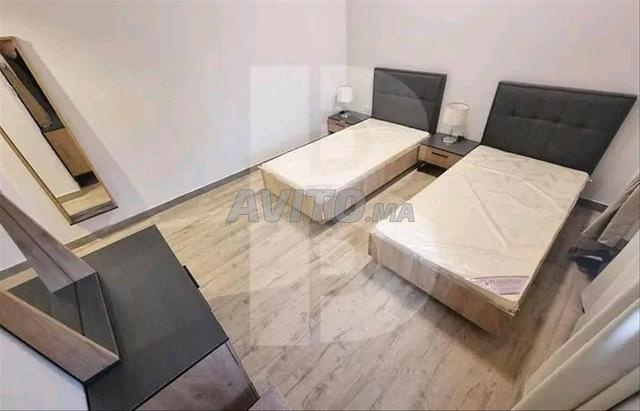 شقة قرب منارة مول للكراء اليومي 