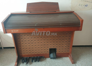 piano en très bonne état 