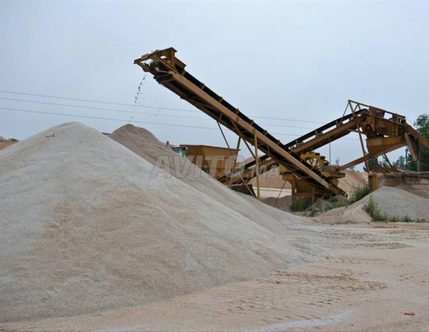 أرض فارغة لمقلع رمل الحصى بن جرير